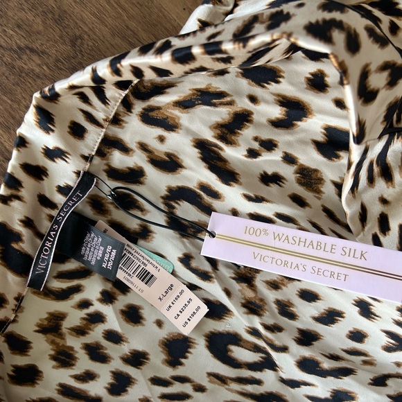 VS Silk Animal Print Pajama Set - Picture 5 of 8